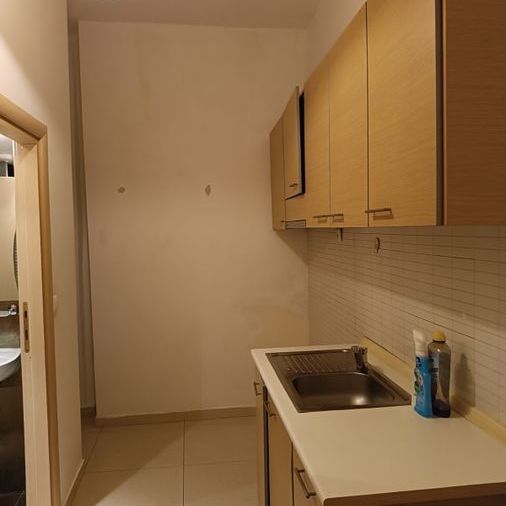 Studio/Γκαρσονιέρα για ενοικίαση Πλατεία Ναυαρίνου (Κέντρο Θεσσαλονίκης) - Φωτογραφία 1