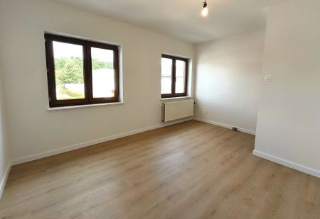MOOIE WONING MET GARAGE EN TUINTJE - Photo 4