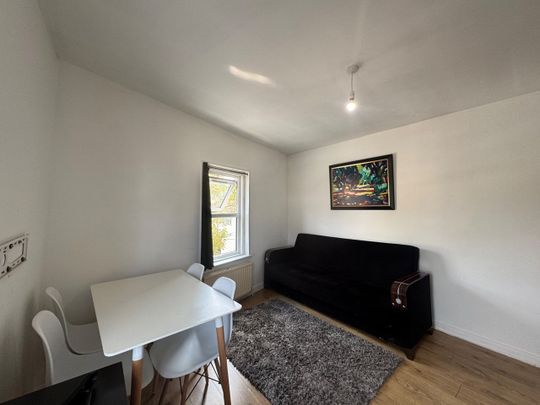 1 Bed Flat, Elder Road, SE27 - Photo 1