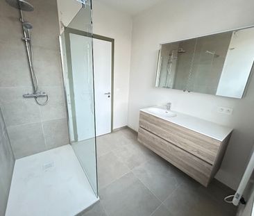 Zonnebeke - Nieuwbouwappartement met 2 slaapkamers en terras - Photo 2