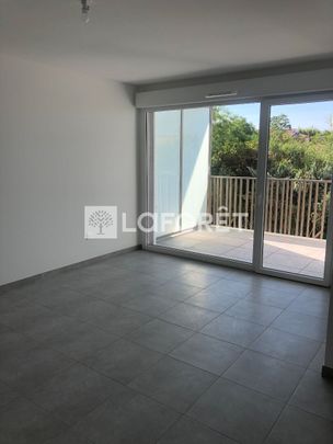 Appartement 2 pièces 42m2 MARSEILLE 13EME 754 euros - Photo 1