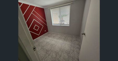 3 Bed room House in Quiet street - Photo 5