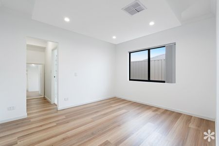 61 Clavering Road - Photo 4