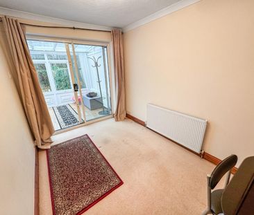 2 bedroom Bungalow To Let - Photo 3