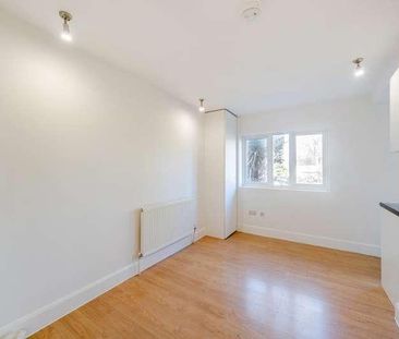 Summers Lane, North Finchley, N12 - Photo 1