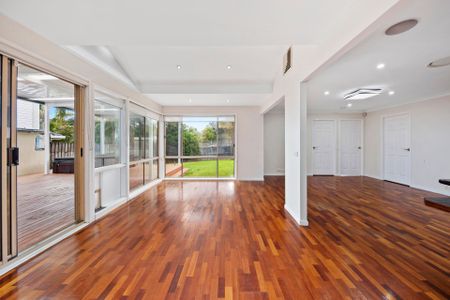 Idyllic Family Home - Photo 3