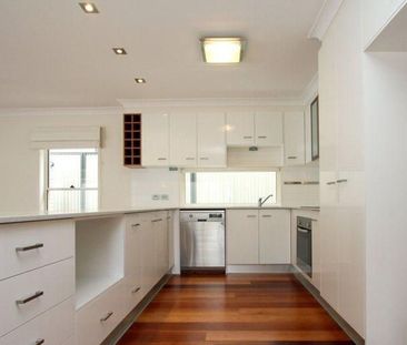 Shared Accommodation – Fully Furnished | All Bills Included | One B... - Photo 6