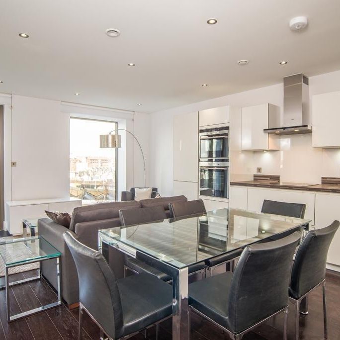 2 bedroom flat to rent - Photo 1