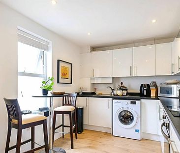 3 bedroom apartment to rent - Photo 3