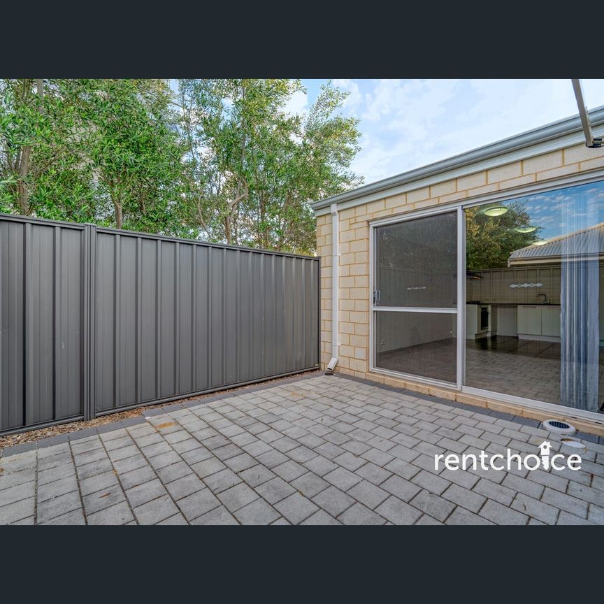 3/2 Burch Way, Baldivis, WA 6171 - Photo 1