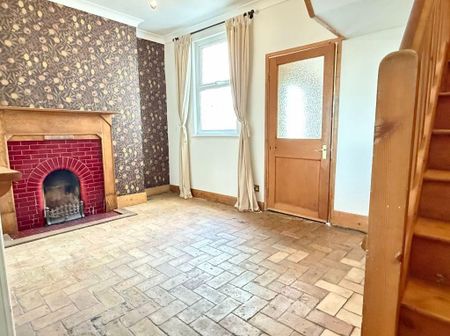 3 bedroom terraced house to rent - Photo 2