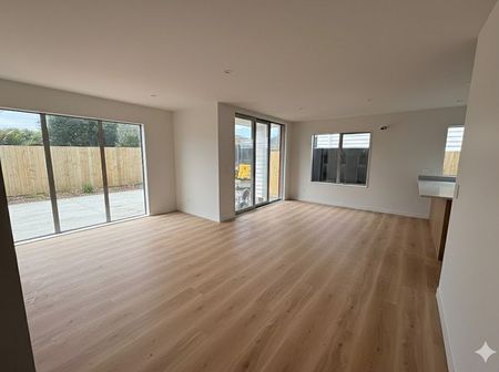 Luxury New Builds in Hauraki - Photo 4