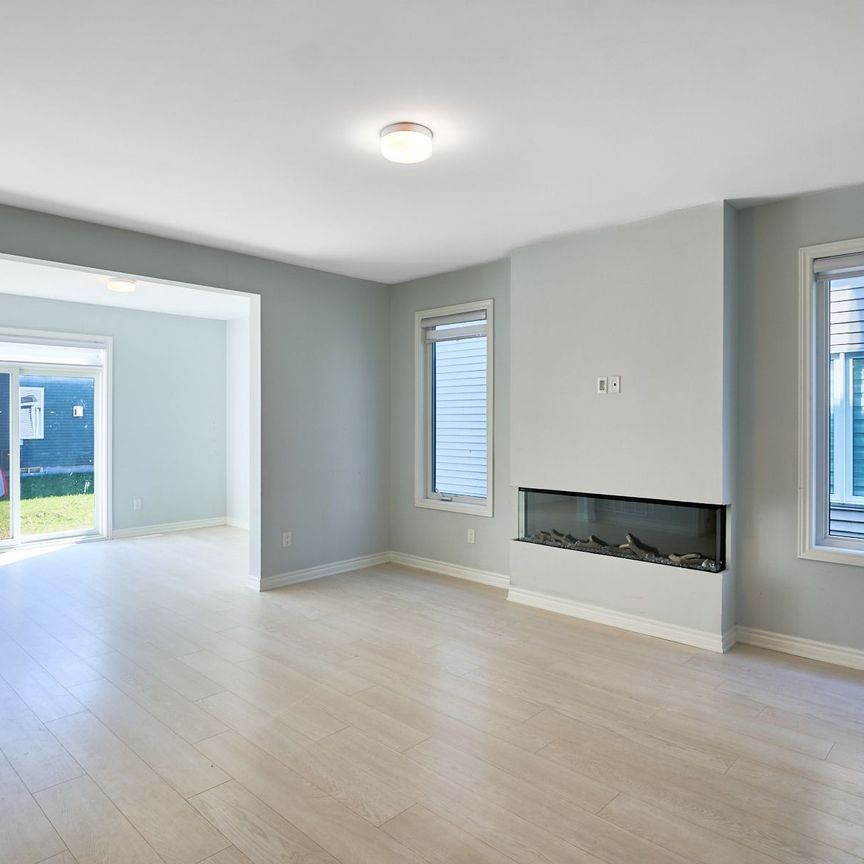 For Lease - 761 DERREEN Avenue, Stittsville - Munster - Richmond, Ontario - Photo 1