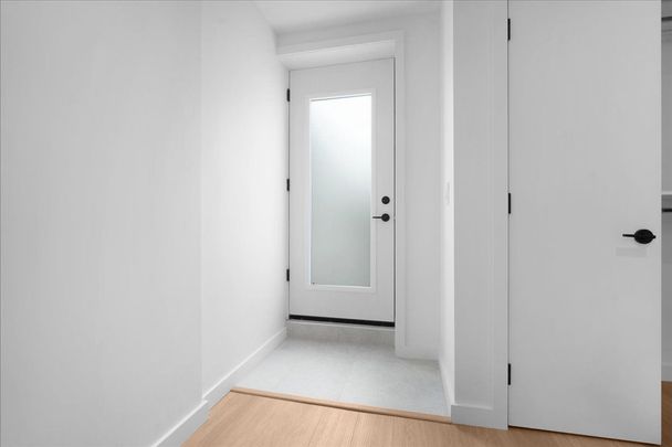 For Lease - 10 Summit Avenue Unit# 1, Toronto, Ontario - Photo 1