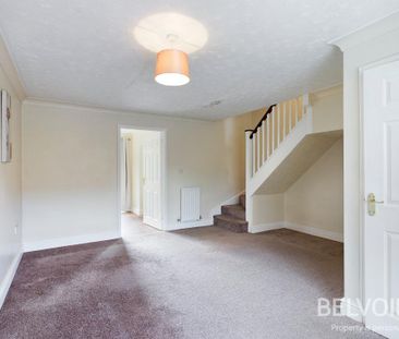 3 bedroom semi-detached house to rent - Photo 3