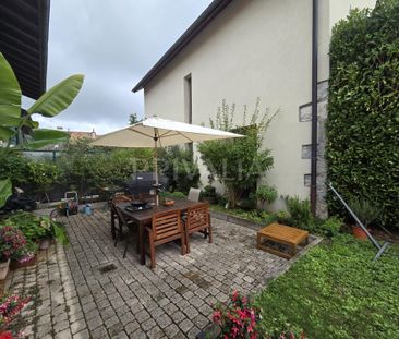 Maison villageoise récemment rénovée, au coeur de Bernex - Photo 2