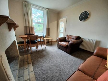 4 bedroom house to rent - Photo 3