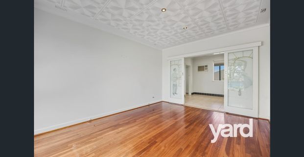 Warm, Welcoming & Wonderfully Original - Photo 1