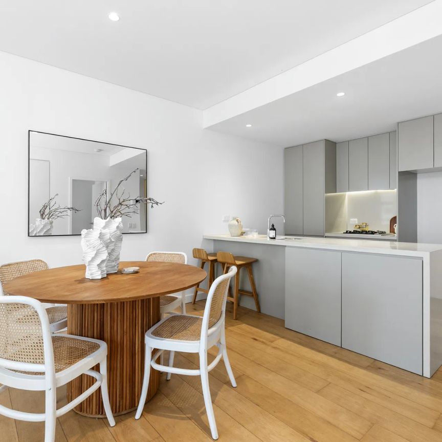 Rockpool Apartments - Contemporary Coastal Living - Lift Access - Photo 1