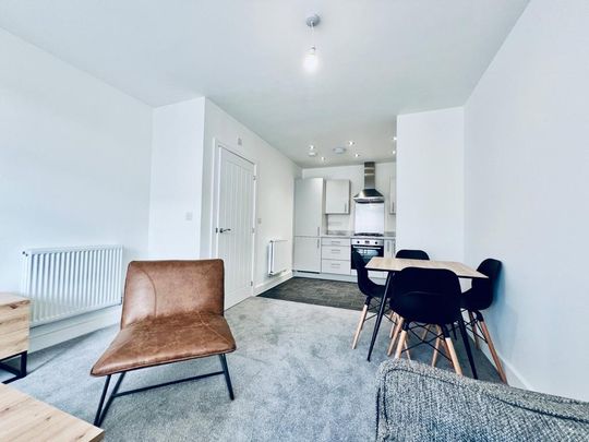 2 bedroom flat to rent - Photo 1