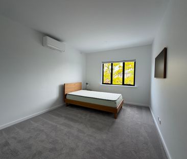 Mount Waverley - Photo 3