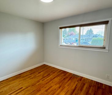Fully Renovated Home! - Photo 3