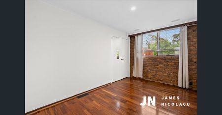 Lifestyle Living in the Heart of Albert Park - Photo 5