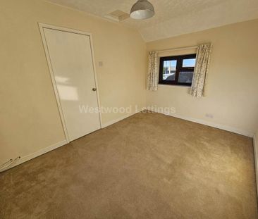 3 bedroom detached house to rent - Photo 3