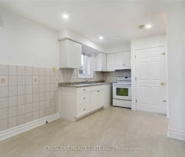 4036 Dunmow Crescent #Upper - Photo 1