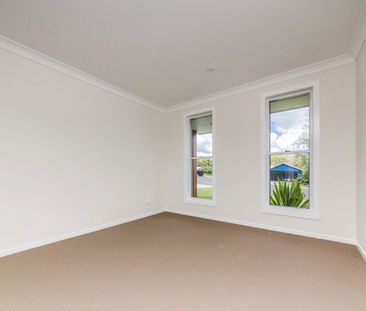 Stunning Modern Home with Serene Views - Photo 2