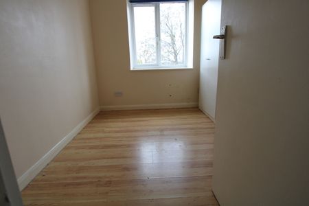 2 Bed Flat, Ellison Road, SW16 - Photo 5