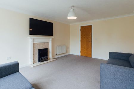 4 bedroom house to rent - Photo 2