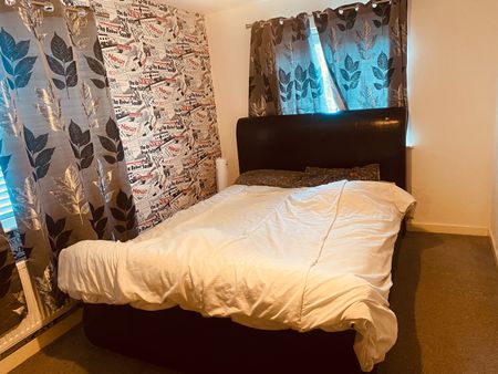 Room in a Shared House, South Parkway, LS14 - Photo 4