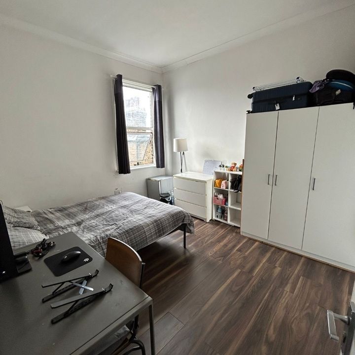 Room in a Shared Flat, Chamberlayne Road, NW10 - Photo 1