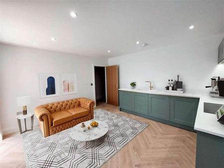 Blenheim Terrace, Scarborough, YO12 - Photo 2