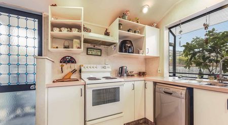 Two bedroom home in Bishopdale - Photo 4