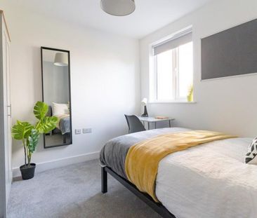 Grosvenor #75 - Photo 6