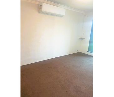 2 Bedroom Granny Flat - Photo 2