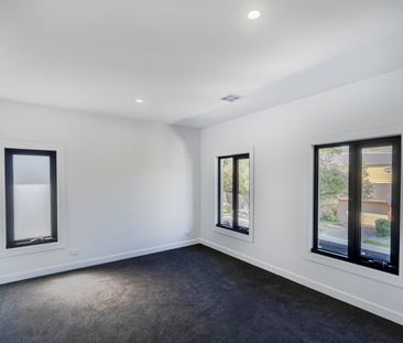 Stunning family home! - Photo 4