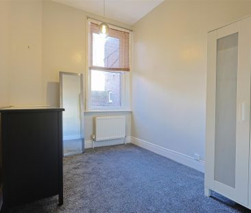 2 bedroom Flat to rent in Sandringham Road, South Gosforth, Newcast... - Photo 5