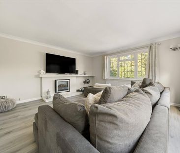 5 bedroom detached house to rent - Photo 2