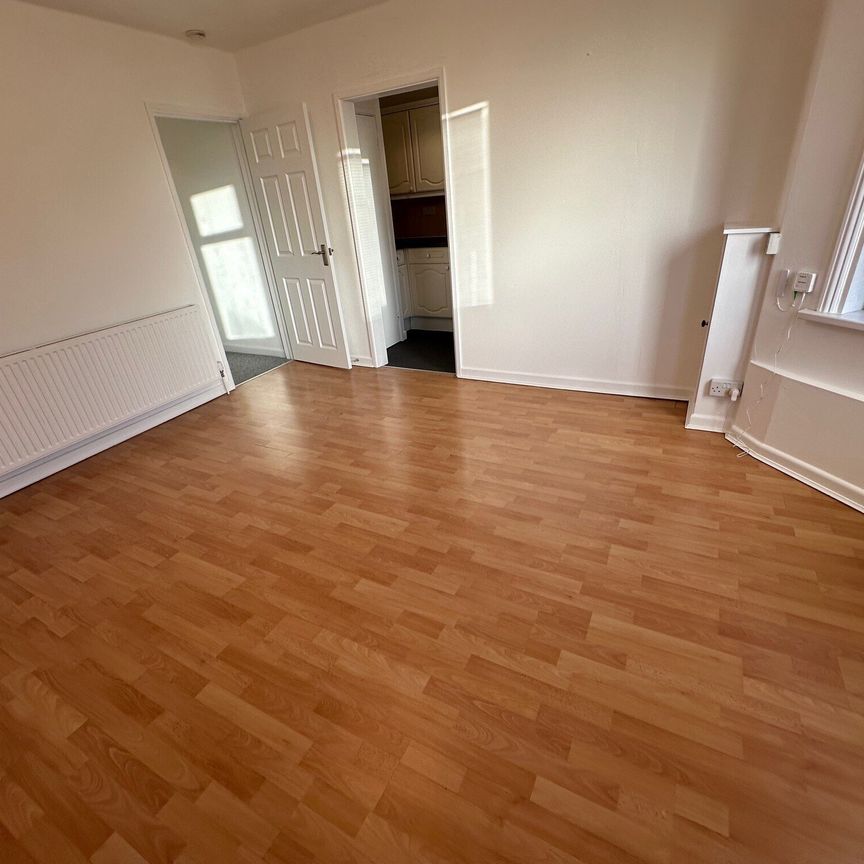 Wimborne Road, Bournemouth - Photo 1