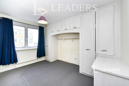 2 bedroom apartment to rent Britannia Court, The Strand, Brighton, BN2 - Photo 5