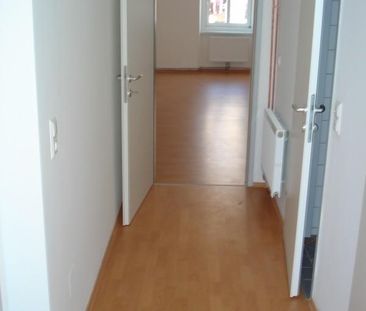 Gries – 80 m² – 3 Zimmer Wohnung – neue Einbauküche – WG fähig – wo... - Photo 2