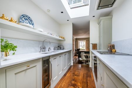 2 bedroom terraced house to rent - Photo 2