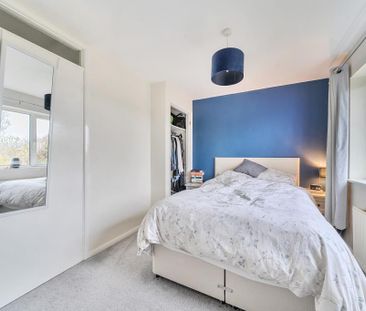 2 bedroom end of terrace house to rent - Photo 6