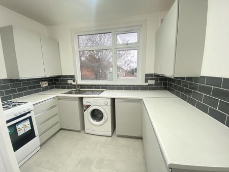 2 bedroom flat to rent - Photo 5