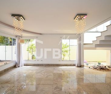 Condomínio Fechado, 307 m², 5 qts, 5 banh., 2 vagas, Loteamento Por... - Photo 1