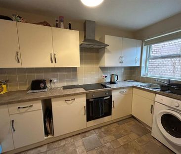 2 bedroom terraced house to rent - Photo 6