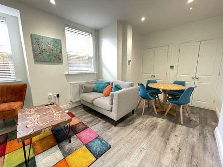 1 bedroom in a house share to rent - Photo 5